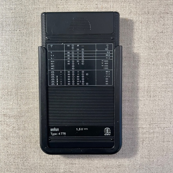 Original 1980s Braun ET66 Calculator - Design inspired the Apple calculator app. - Picture 7 of 7